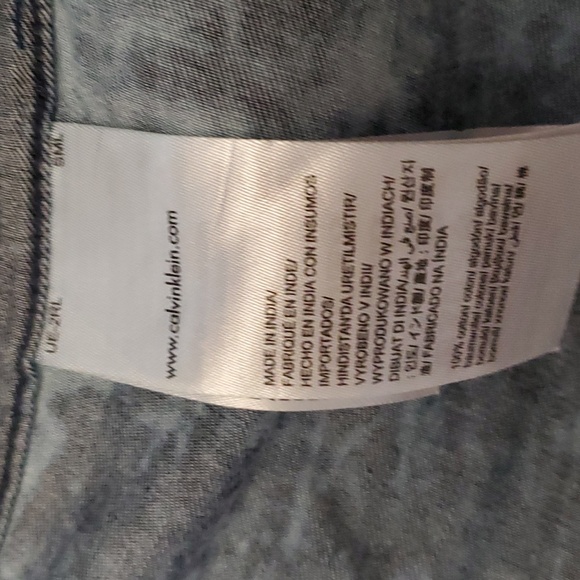 Calvin Klein Men's small Jean shirt - Picture 3 of 5